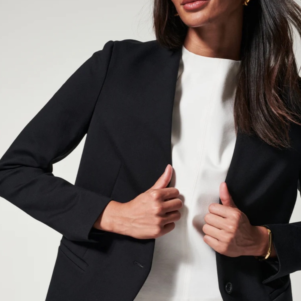 SPANX Premium Ponte fabric Oversized Blazer. Never worn. New with tags!